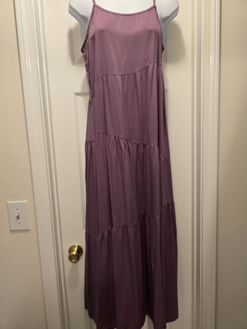 Women's Sleeveless Tiered Maxi Dress in Mauve